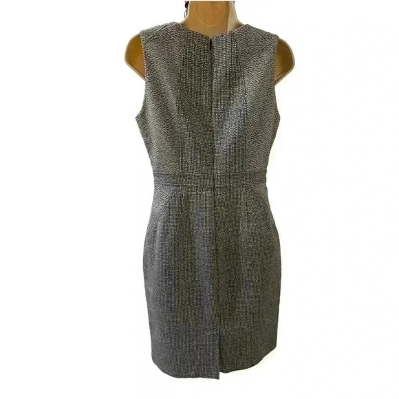 - Calvin Klein Gray Checked Sheath Dress,  Size 6.‌‌‌‌ Pre-Owned. - Picture 2 of 5